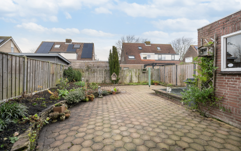 Burgemeester Bouwensestraat 10