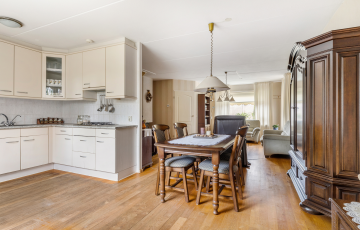 Burgemeester Bouwensestraat 54