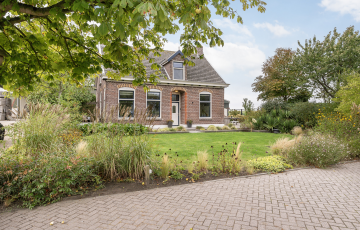 Hogeweg 67