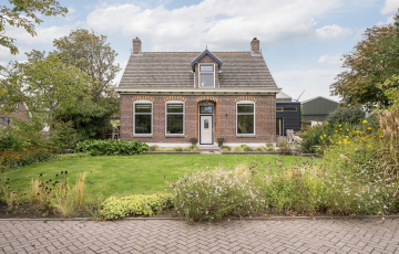 Hogeweg 67