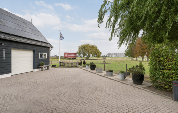 Hogeweg 67