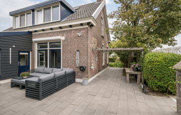 Hogeweg 67