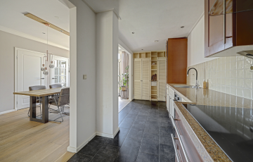 Maria van Vlaanderenstraat 8