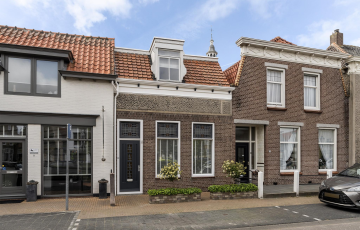 Markt 8